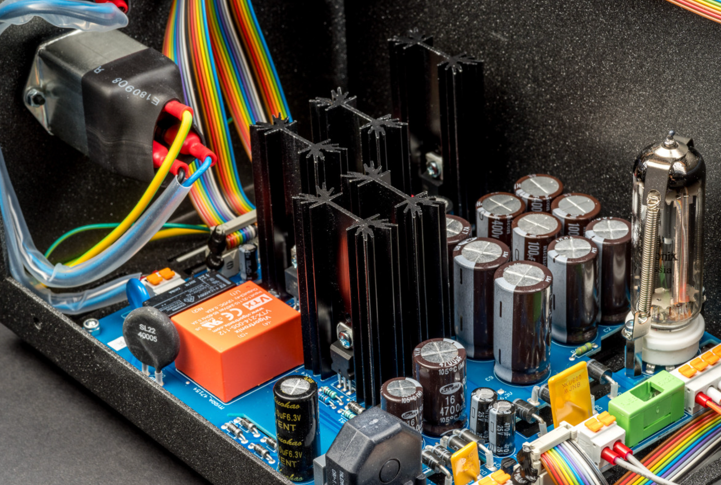 Canor PH 1.10 Tube Phono Preamplifier inside