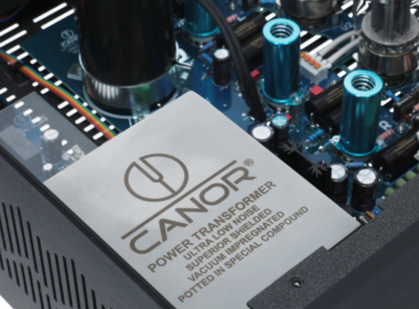 Canor Virtus I2 Integrated Tube Amplifier, power transformer image