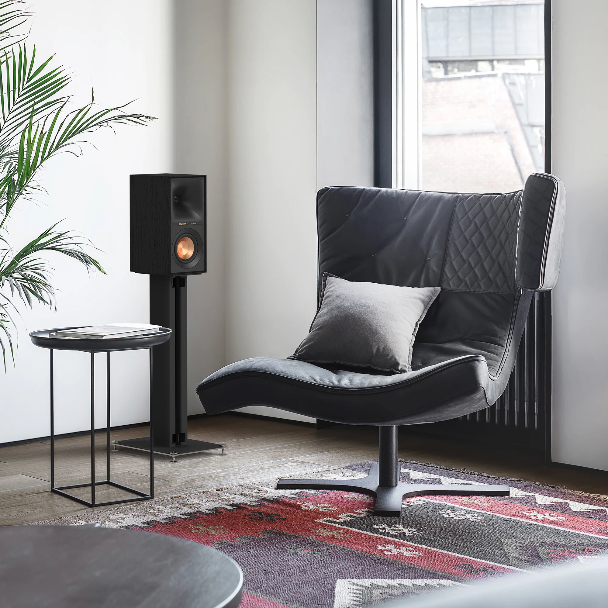 Klipsch R-40M on a stand