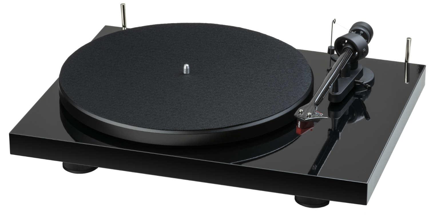 ProJect Debut E Carbon Turntable with Ortofon 2M Red cartridge in black, angled