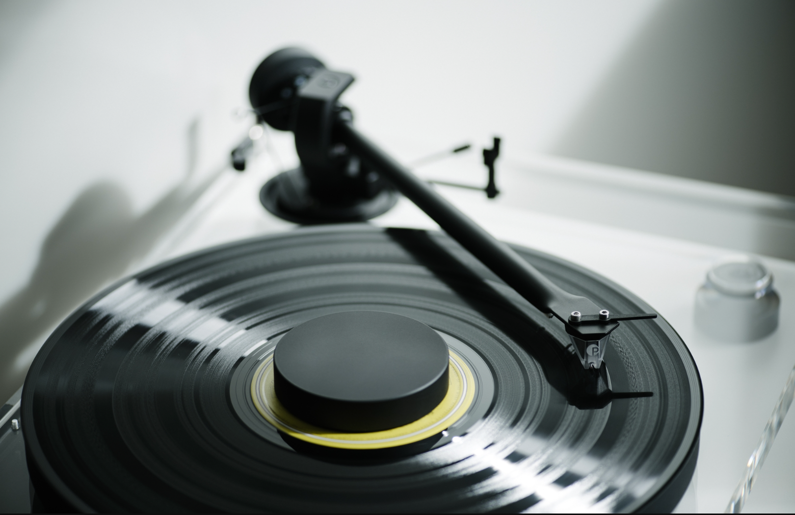 ProJect XA B Turntable with Pick It PRO Balanced Cartridge, closeup