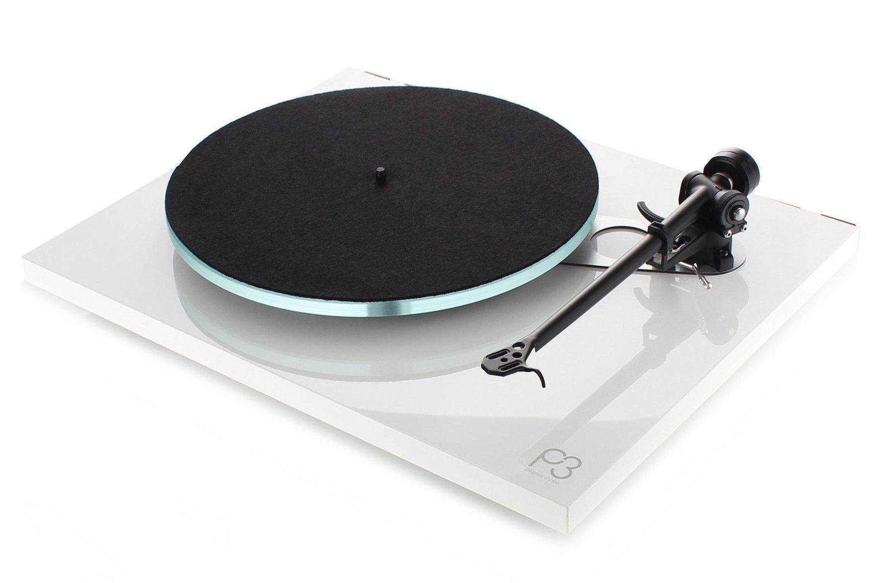 Rega Planar 3 Turntable in Gloss WHITE, ANGLED IMAGE 