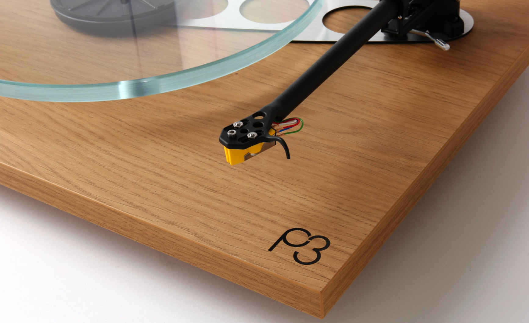 Rega Planar 3 Turntable in Oak With Exact Cartridge