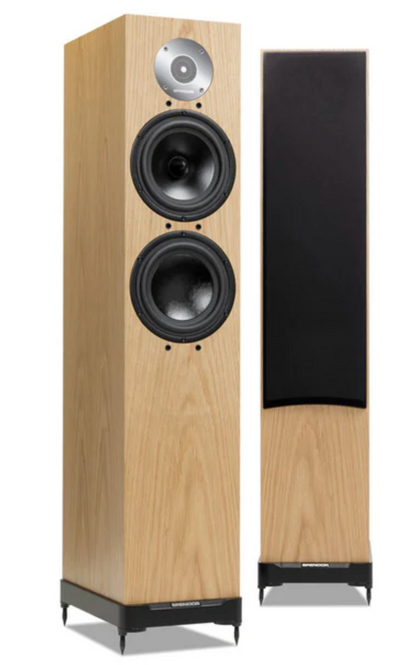 Spendor D7.2 Floorstanding Speakers In Natural Oak. Image shows one speaker without the other with the grille.