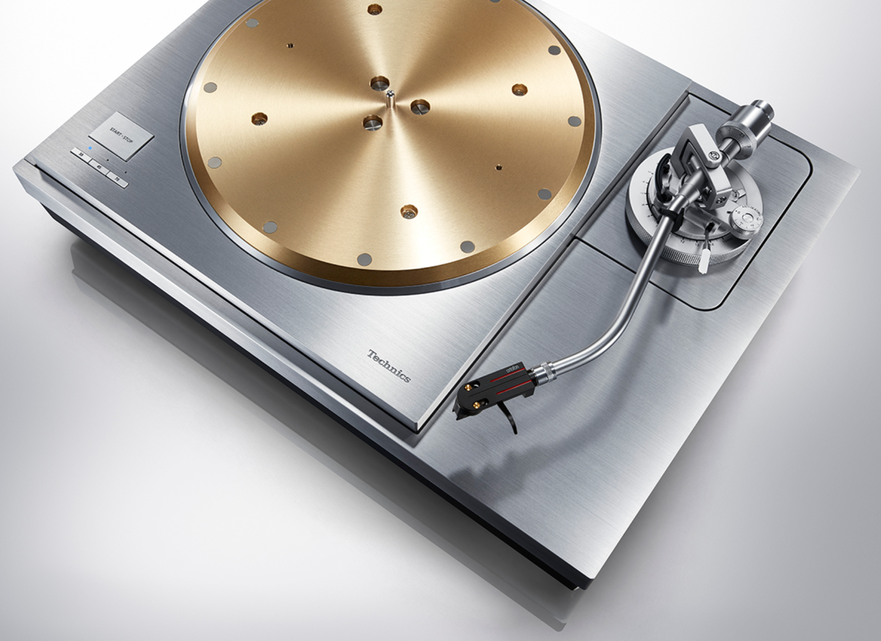 Technics Turntables Technics SL-1000RE Reference Class Turntable, closeup